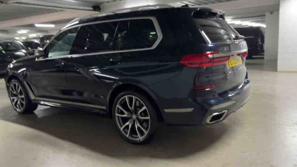 More views of BMW X7