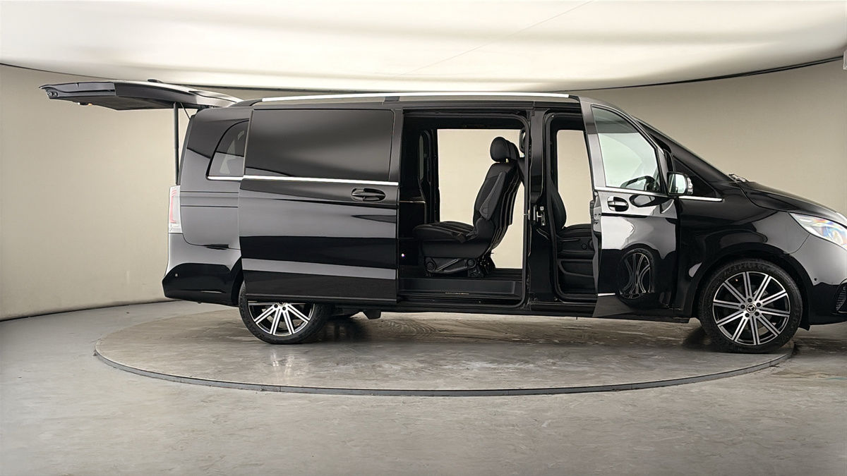 More views of Mercedes-Benz V Class