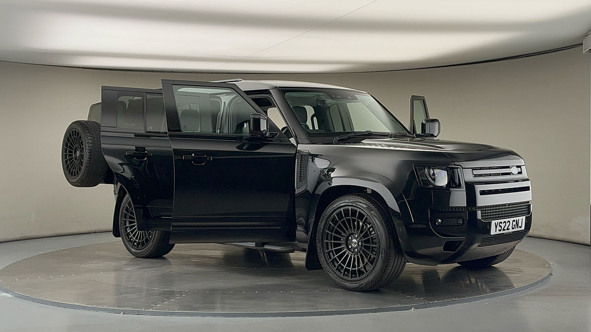 More views of Land Rover Defender 110