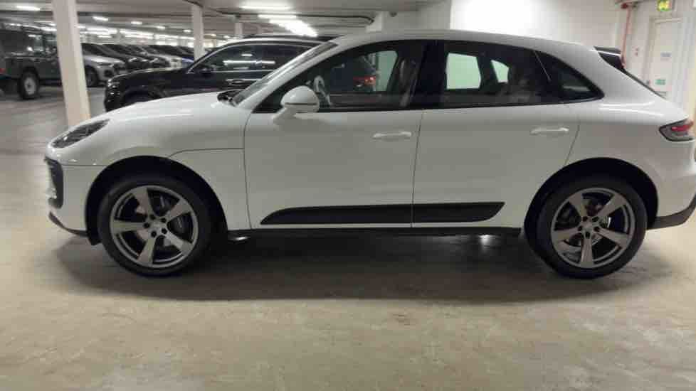 More views of Porsche Macan
