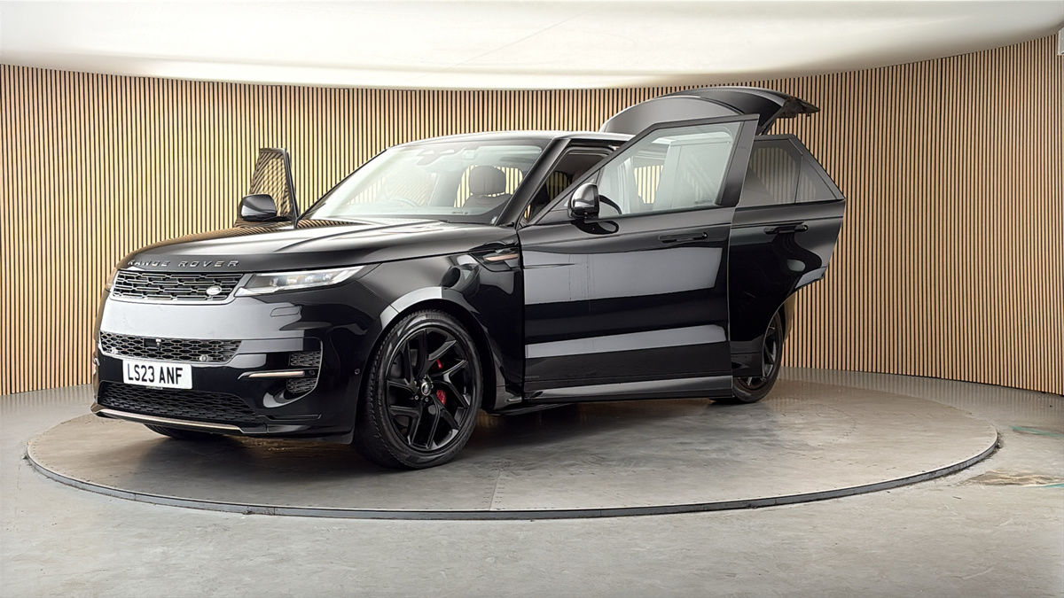 More views of Land Rover Range Rover Sport