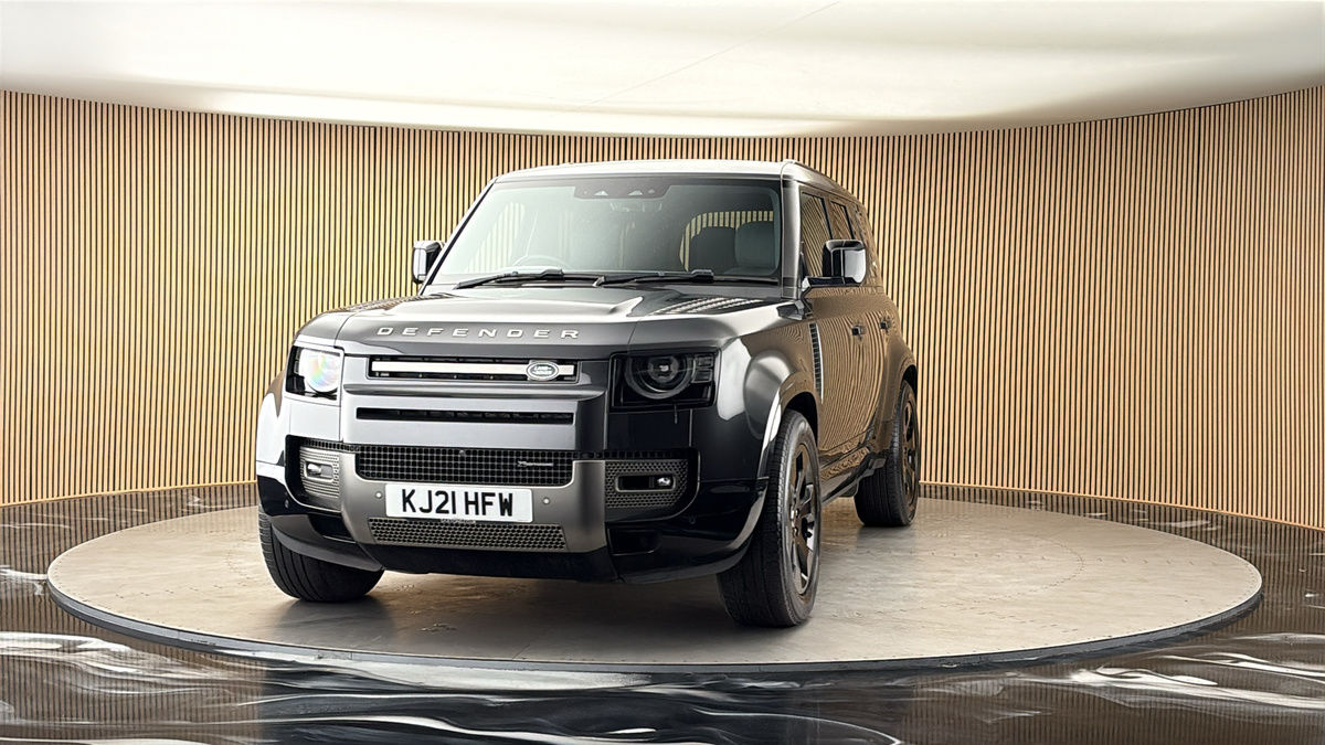 More views of Land Rover Defender 110