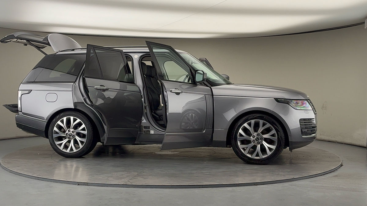 More views of Land Rover Range Rover