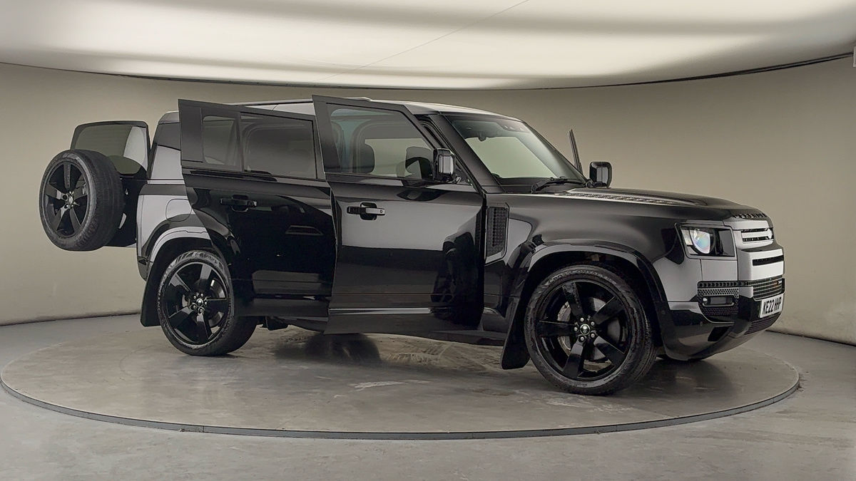 More views of Land Rover Defender 110