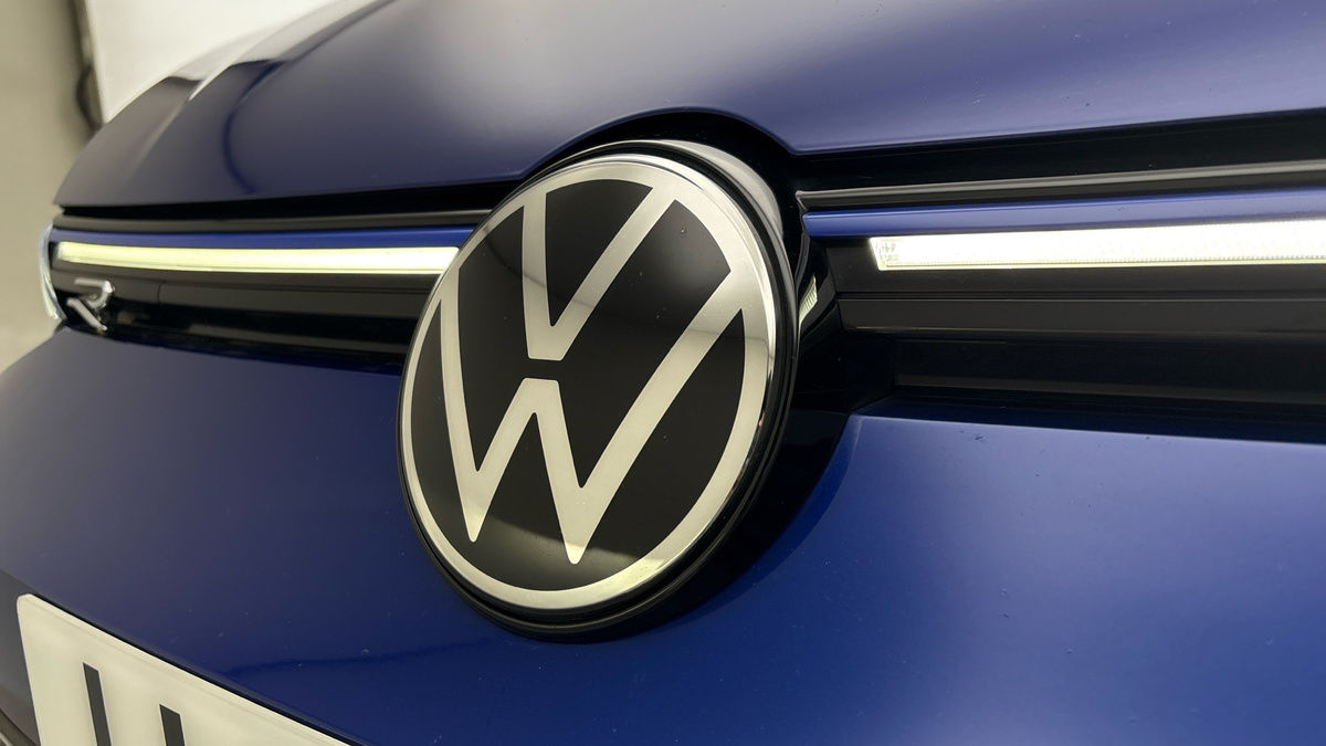 Volkswagen Golf Image 24