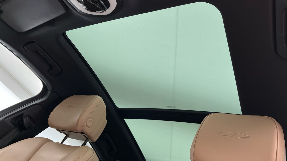 Porsche Macan Image 6
