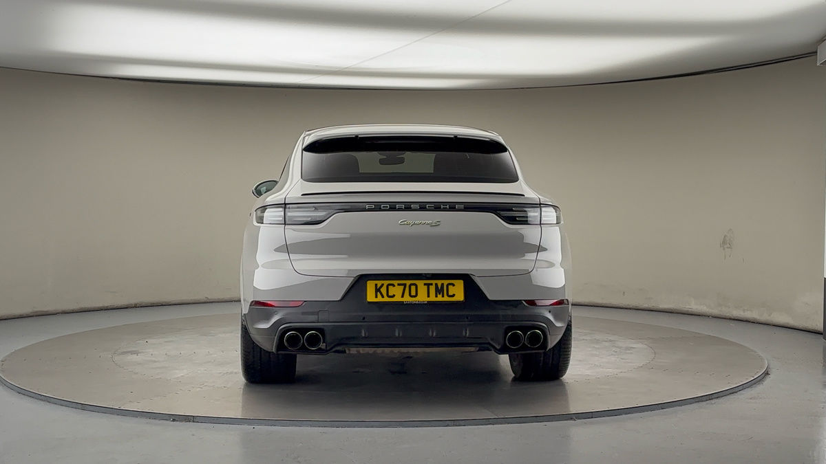 More views of Porsche Cayenne