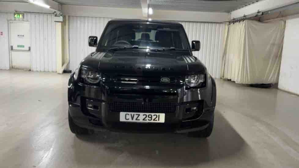 More views of Land Rover Defender 90