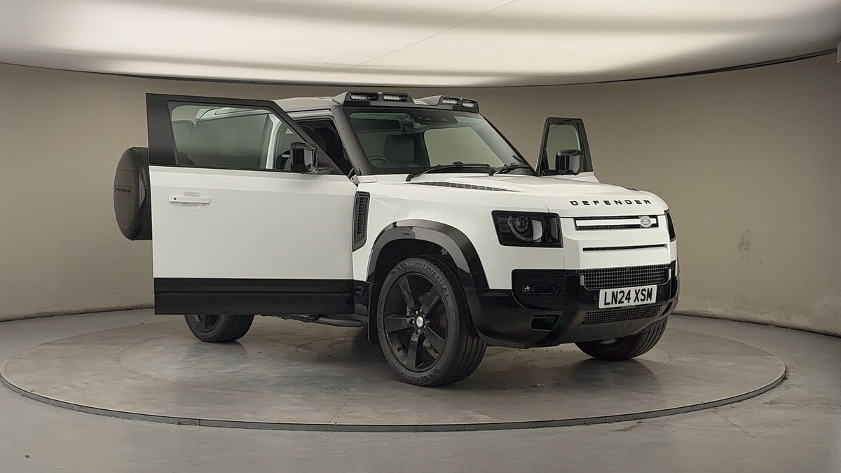 More views of Land Rover Defender 90