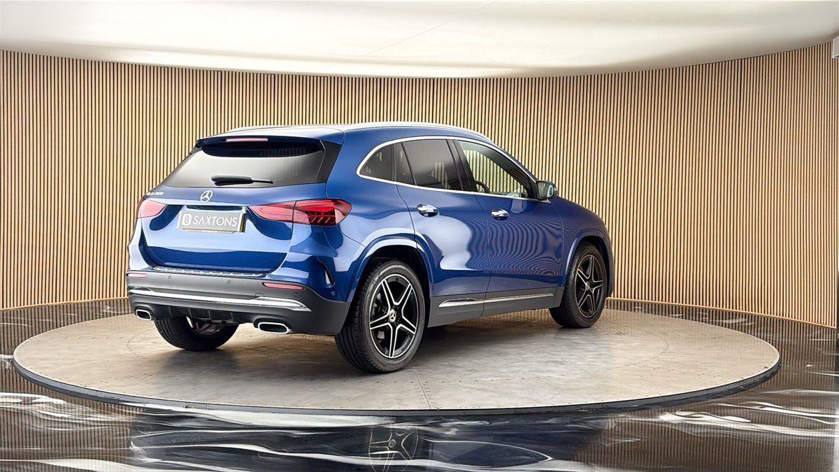 More views of Mercedes-Benz GLA