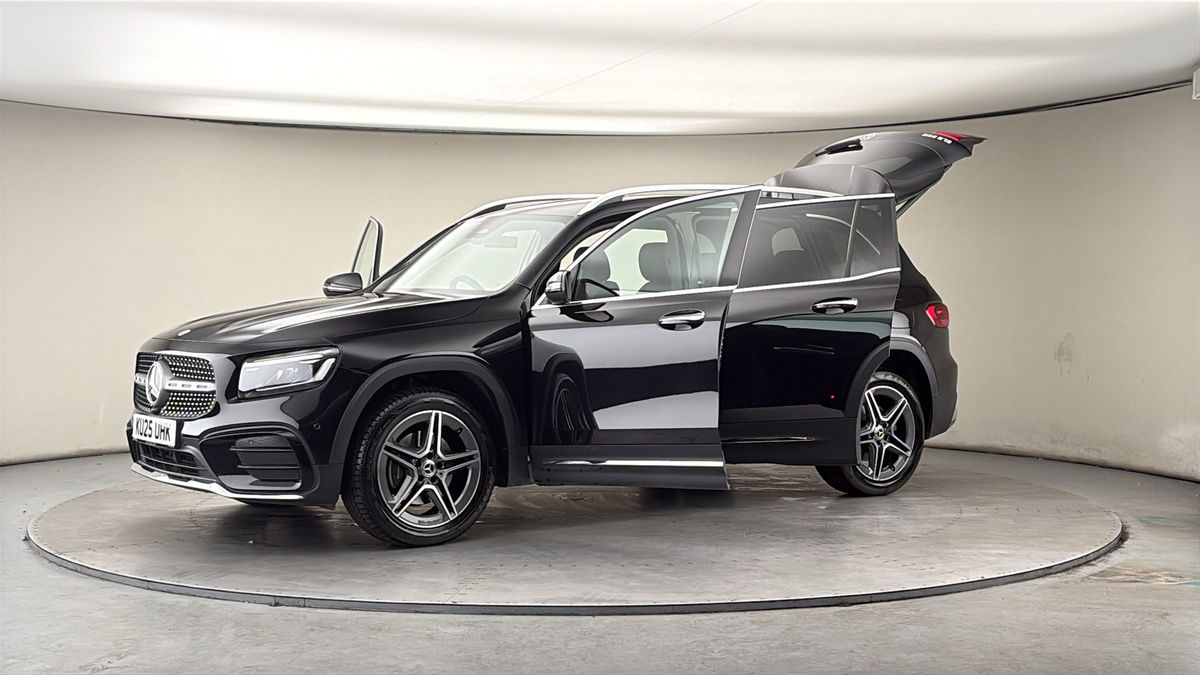 More views of Mercedes-Benz GLB