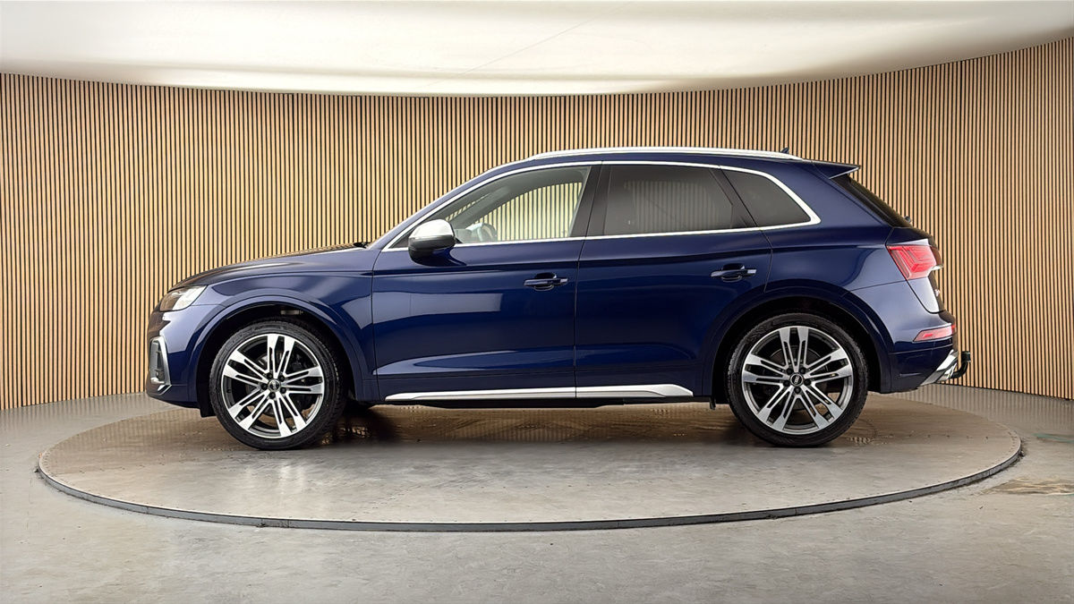 More views of Audi SQ5