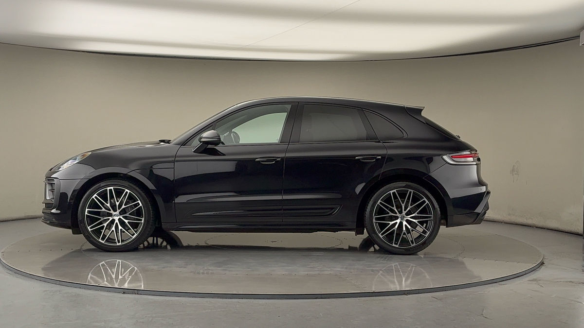 Porsche Macan Image 15