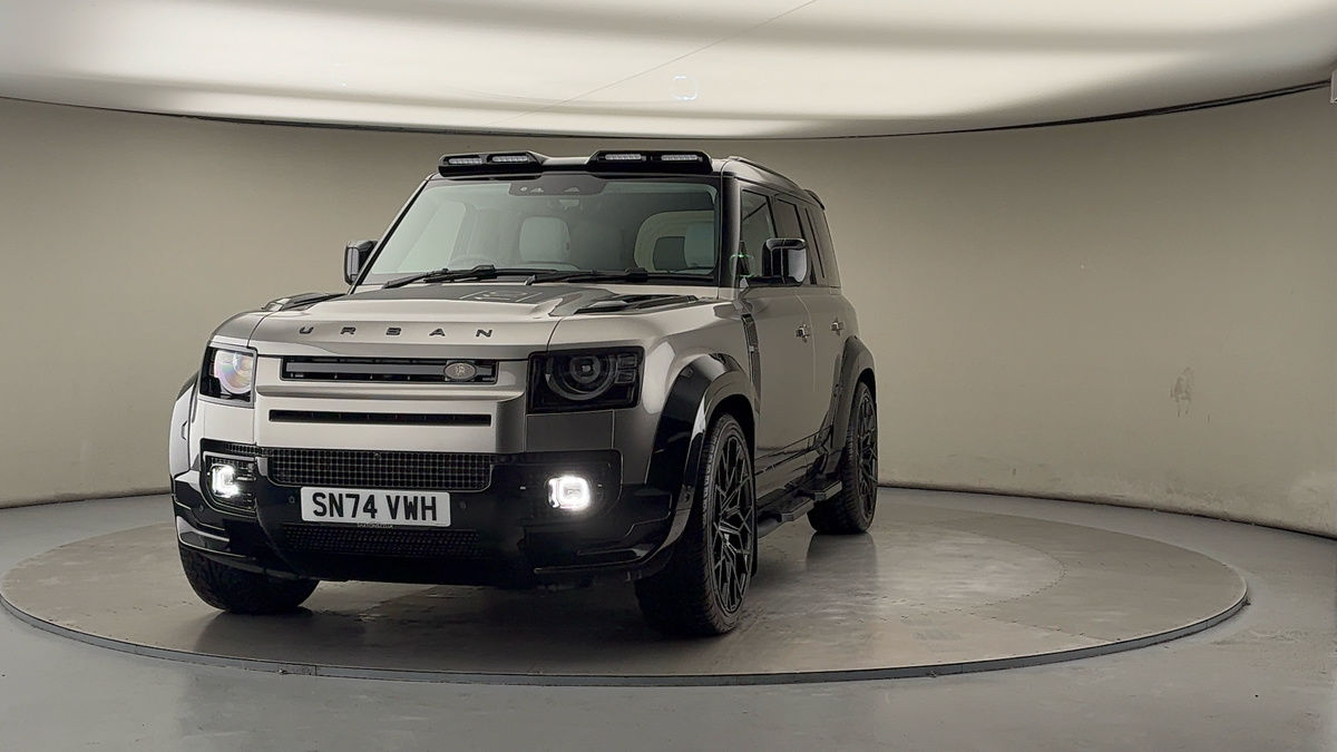 More views of Land Rover Defender 110