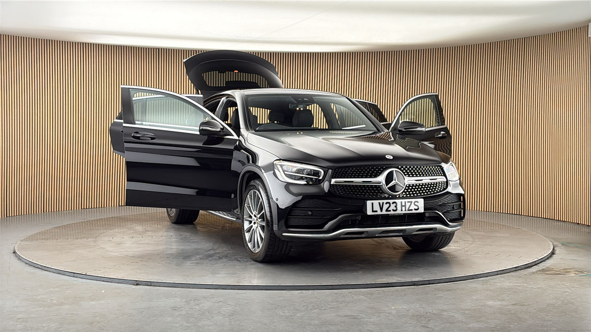 More views of Mercedes-Benz GLC