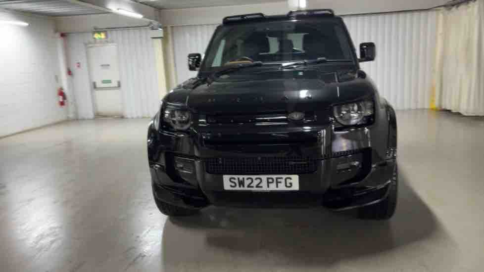 More views of Land Rover Defender 90