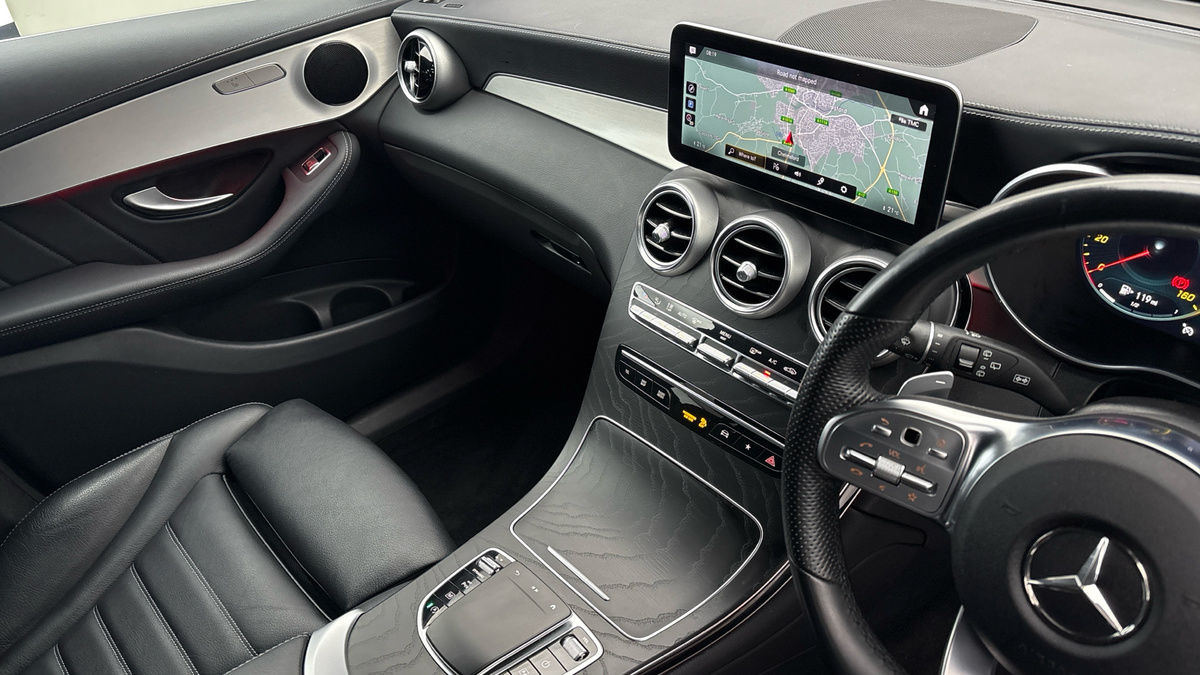 Mercedes-Benz GLC Image 18