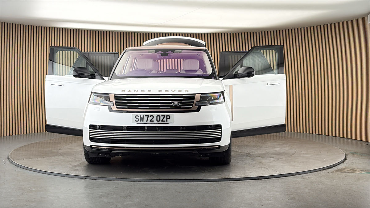 More views of Land Rover Range Rover