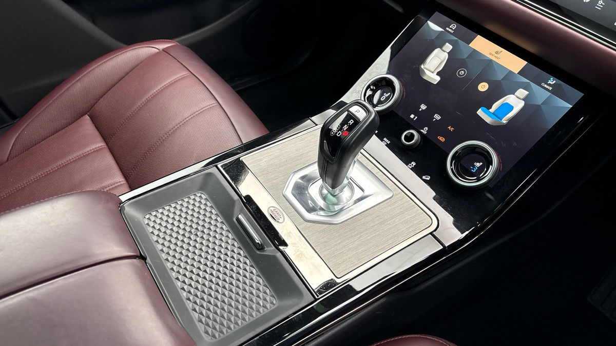 Land Rover Range Rover Evoque Image 18