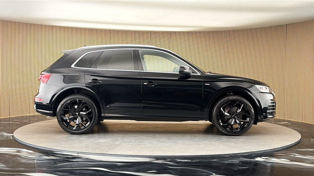 Audi Q5 Image 16