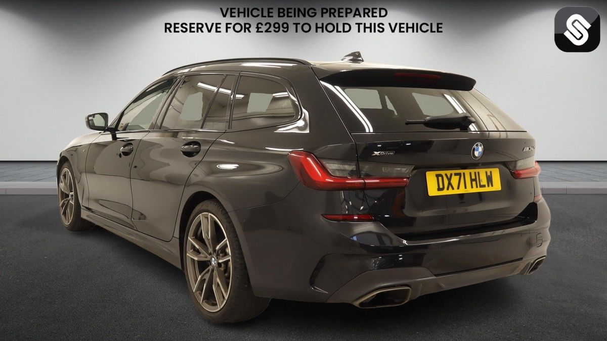 BMW 3 Series Image 3