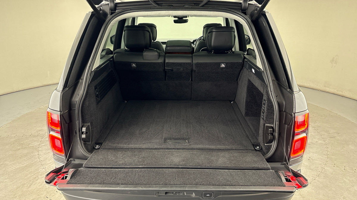 Land Rover Range Rover Image 11