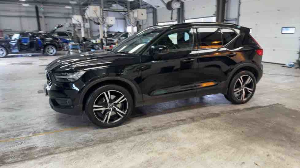 More views of Volvo XC40