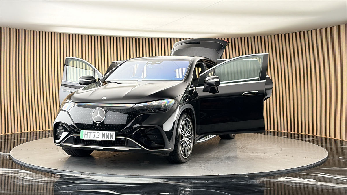 More views of Mercedes-Benz EQE