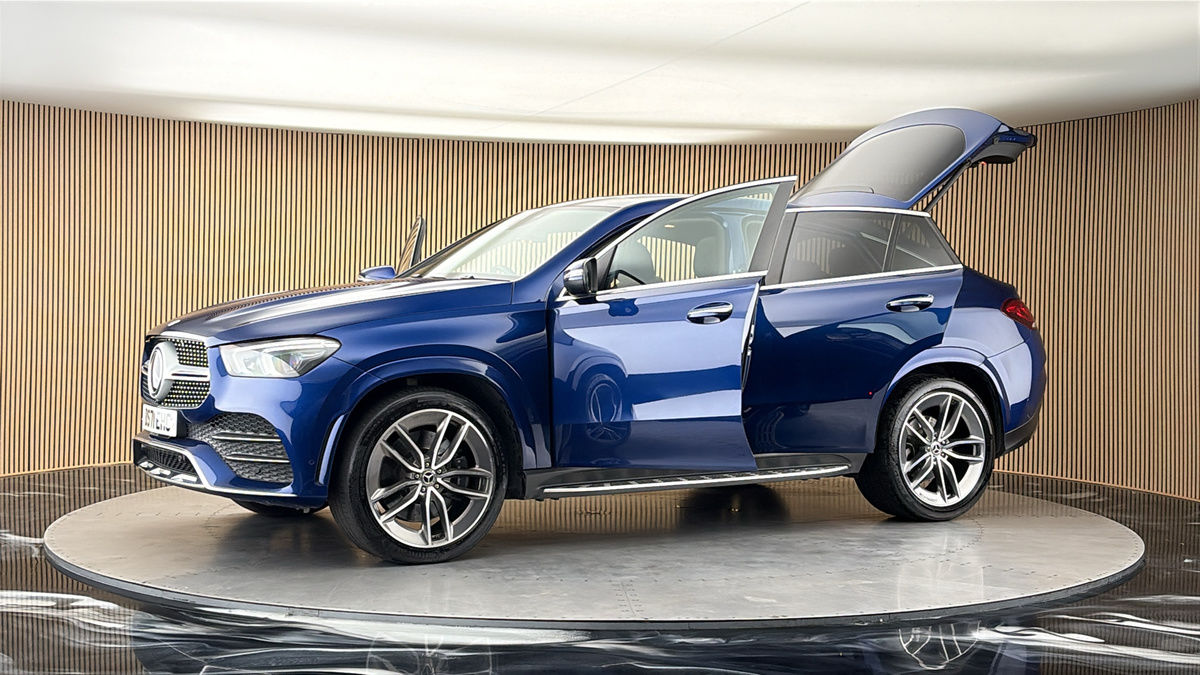More views of Mercedes-Benz GLE