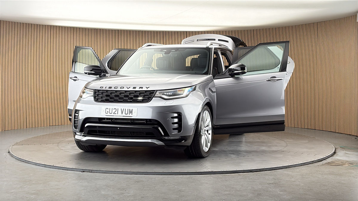 More views of Land Rover Discovery
