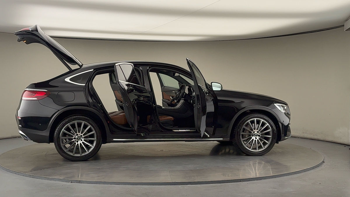 More views of Mercedes-Benz GLC