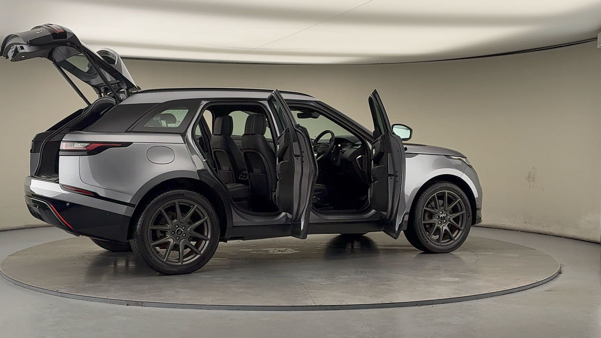 More views of Land Rover Range Rover Velar