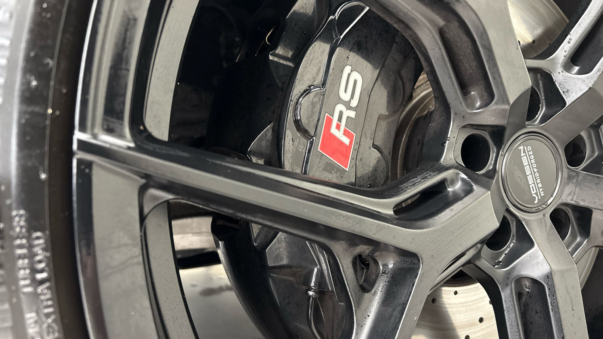 Audi RSQ8 Urban Image 24