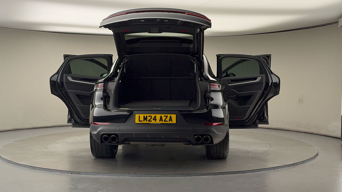 More views of Porsche Cayenne