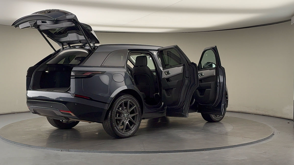 More views of Land Rover Range Rover Velar