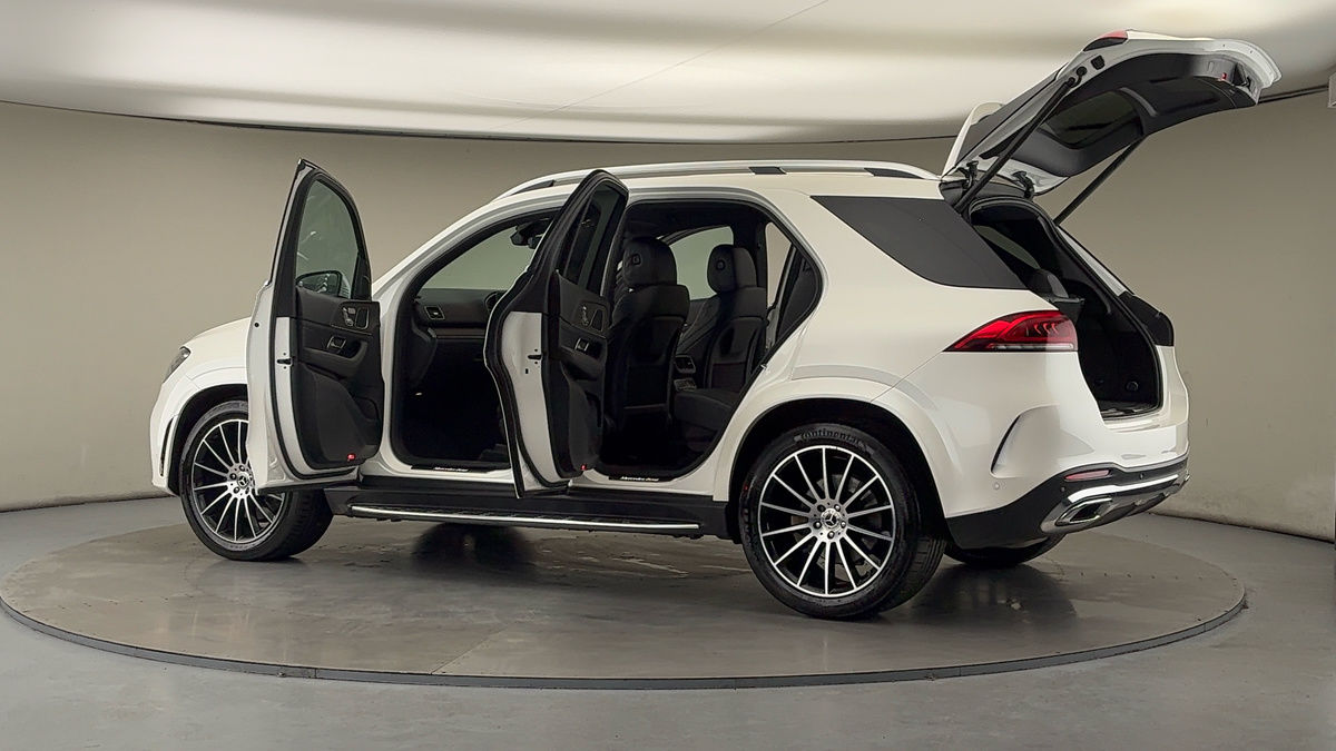 More views of Mercedes-Benz GLE