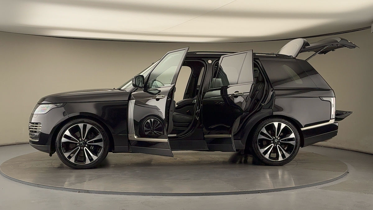 More views of Land Rover Range Rover