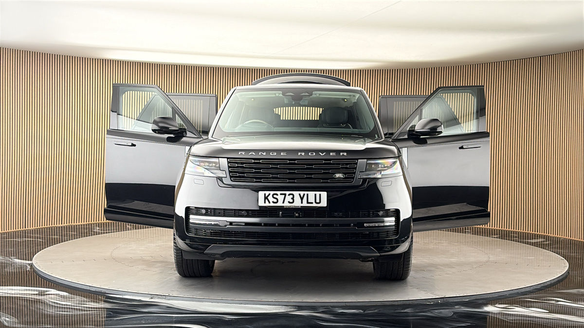 More views of Land Rover Range Rover
