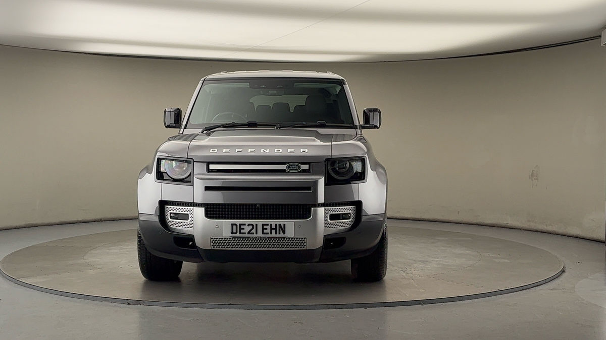 Land Rover Defender 110 Image 3