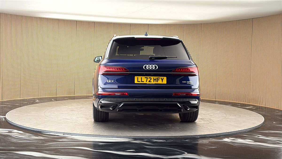 More views of Audi Q7