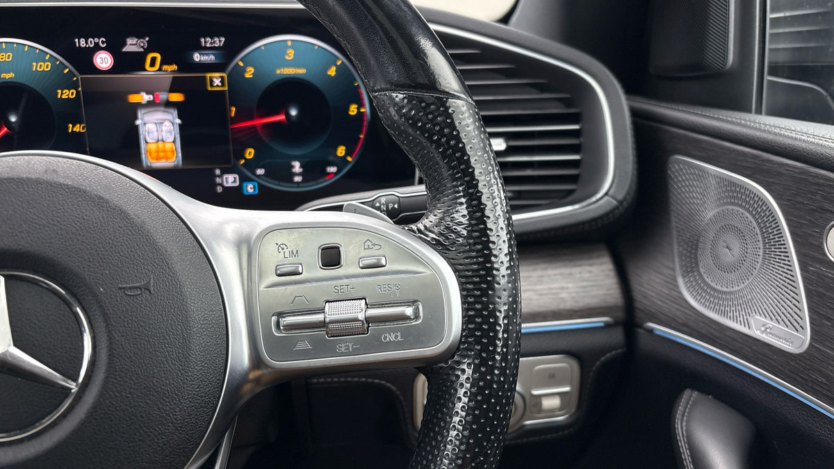 Mercedes-Benz GLE Image 14