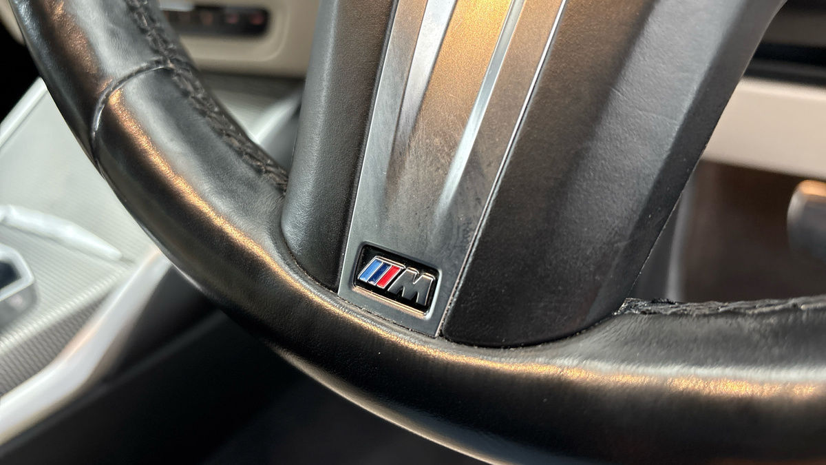 BMW 3 Series Image 30