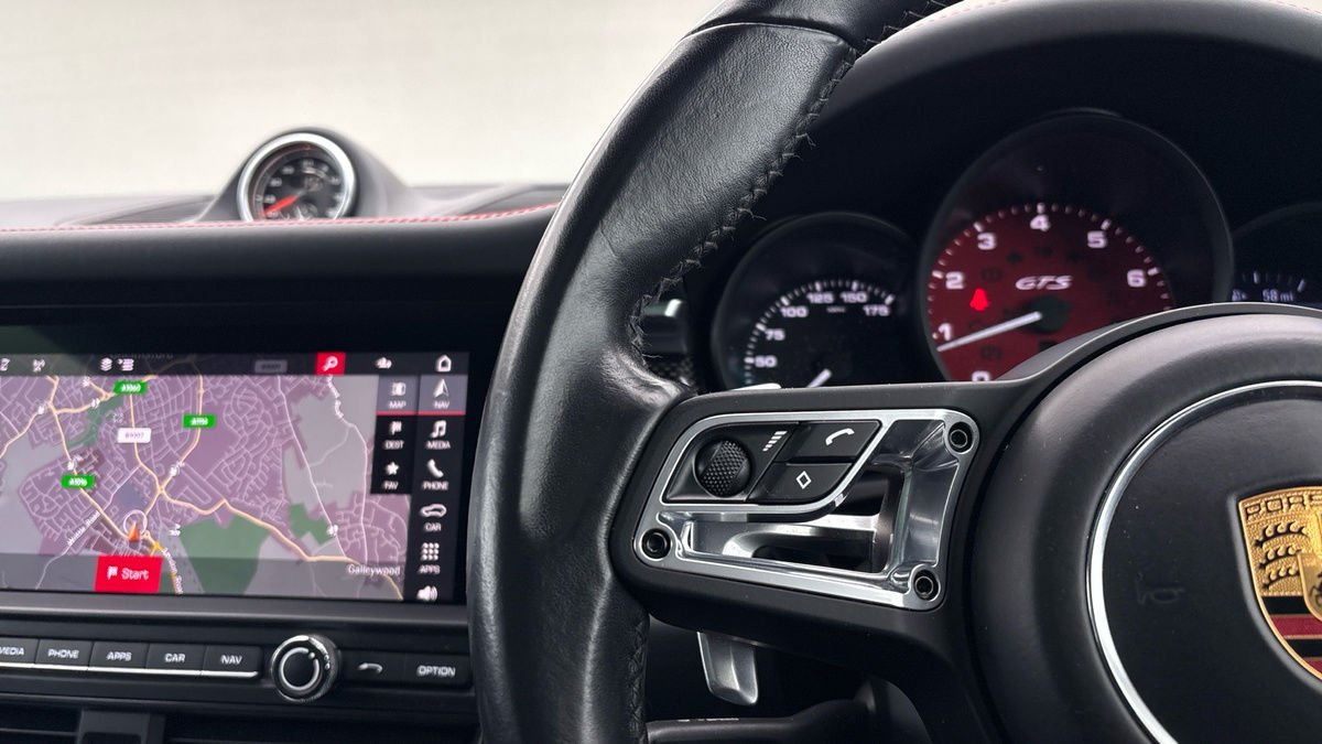 Porsche Macan Image 13