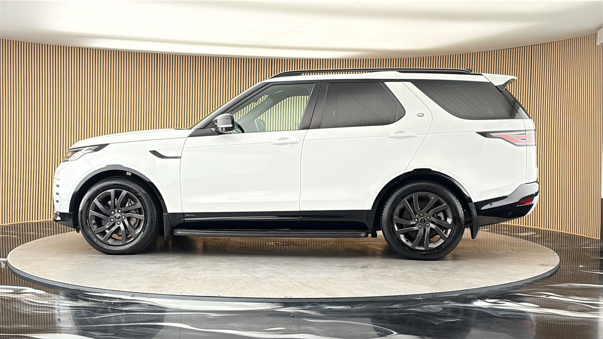 More views of Land Rover Discovery