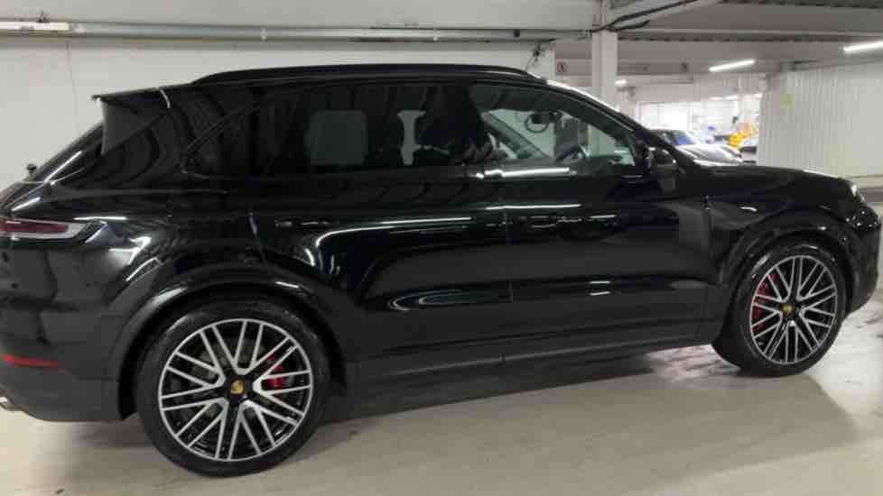 More views of Porsche Cayenne