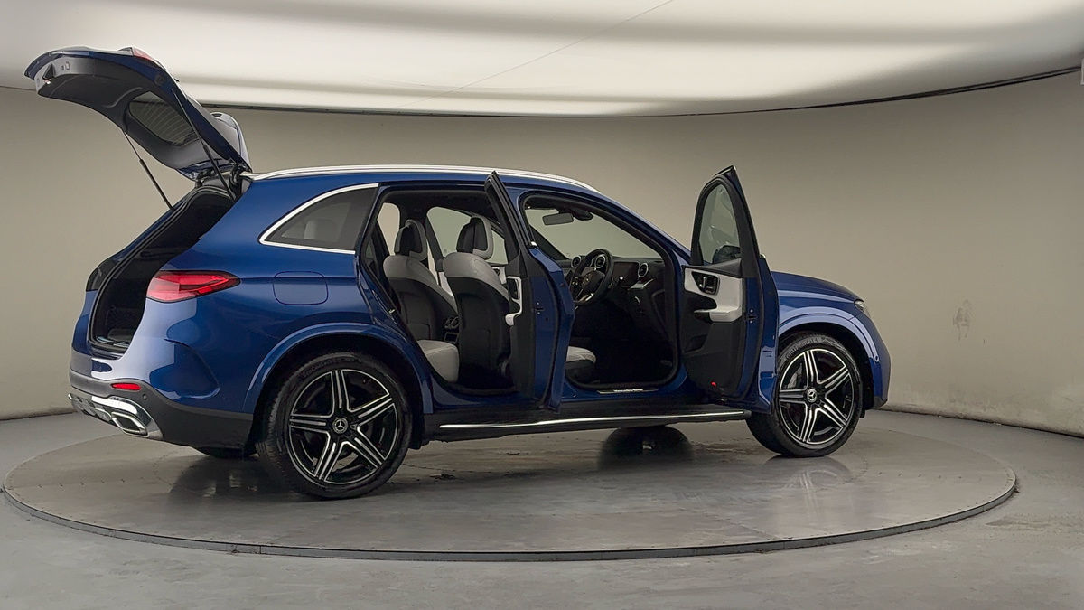 More views of Mercedes-Benz GLC