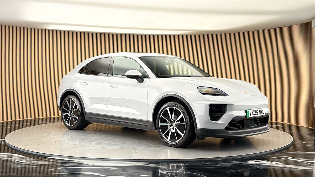 More views of Porsche Macan