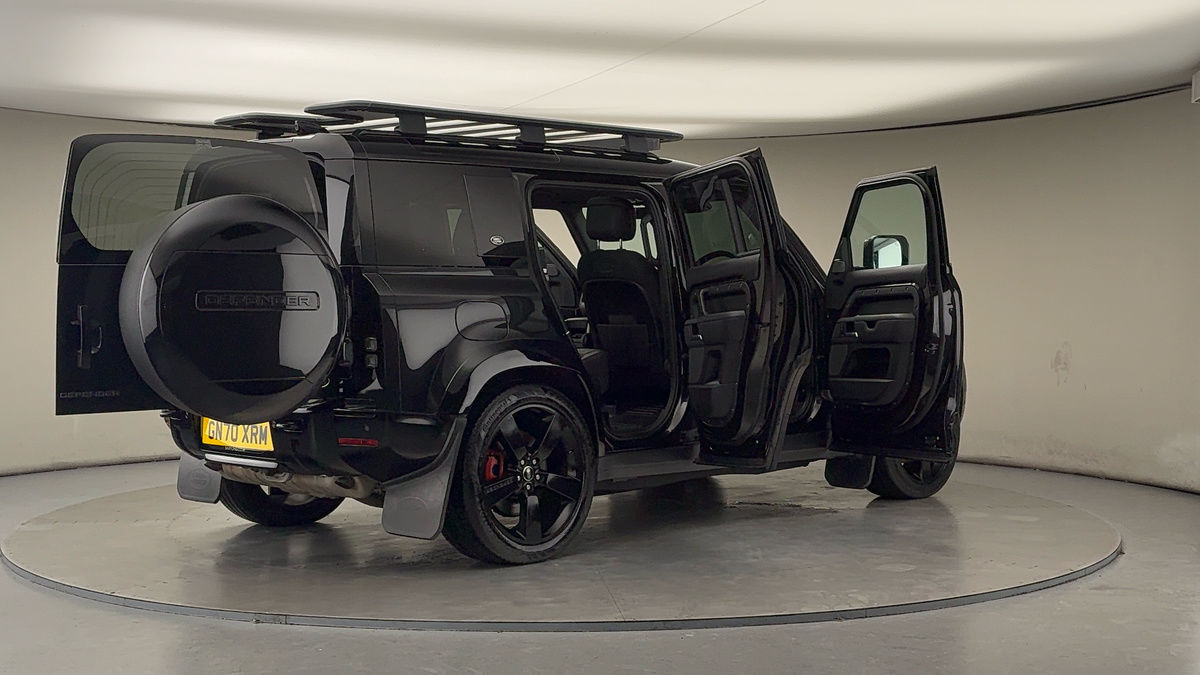 More views of Land Rover Defender 110