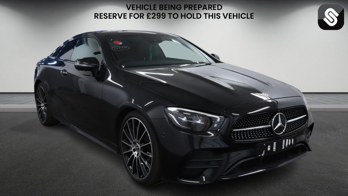 Mercedes-Benz E Class Sticky Header Image