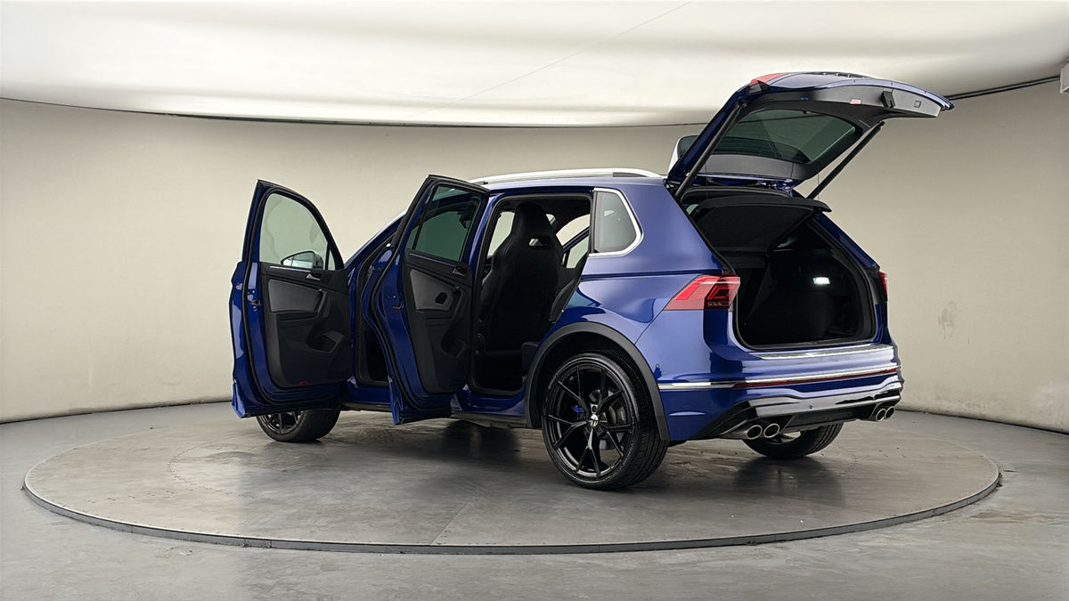 More views of Volkswagen Tiguan